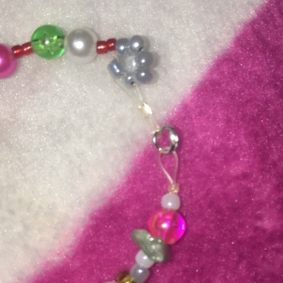 MUSHROOM MEADOWS BEADED BRACELET - Picture 3 of 4